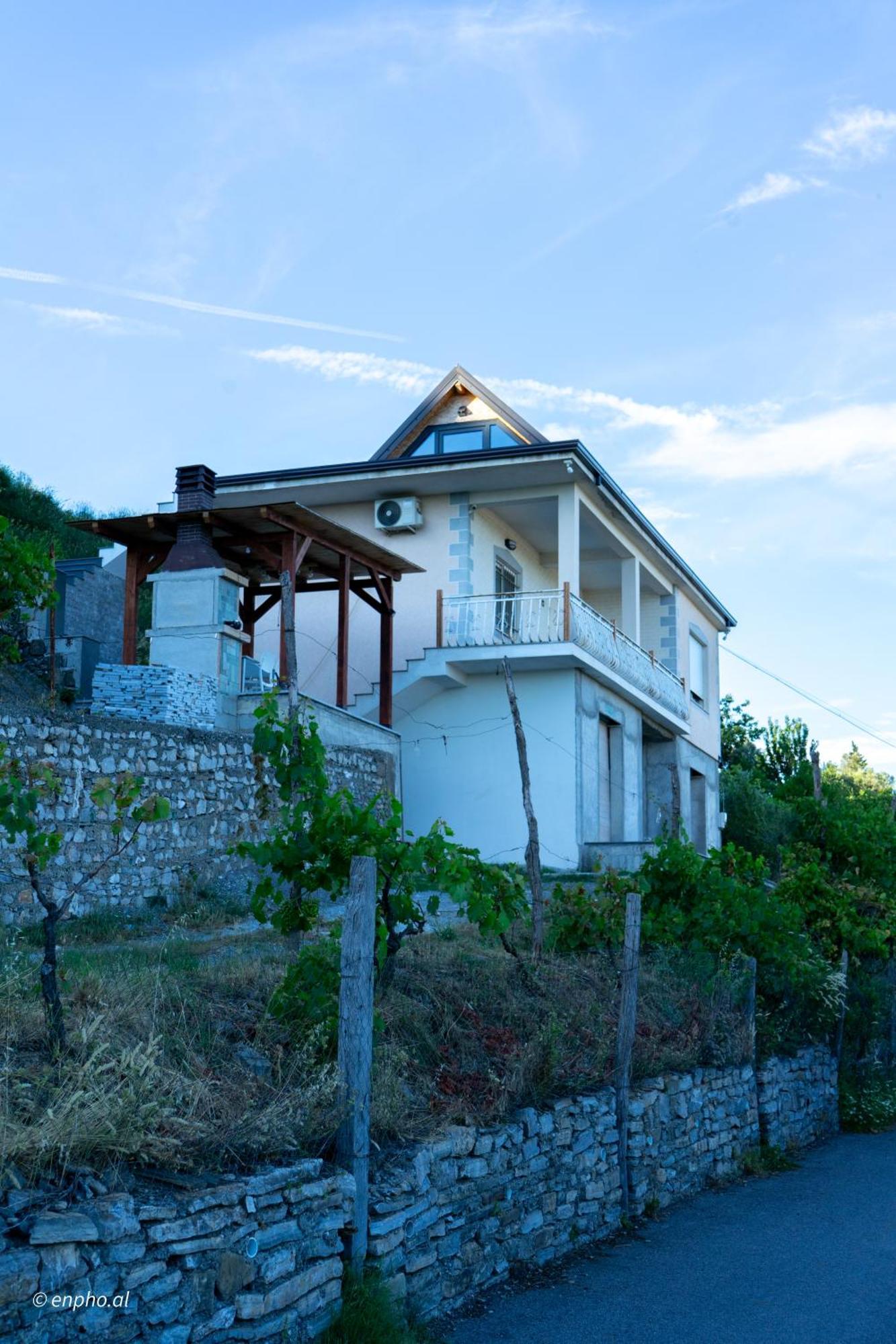 Sunhill Villa Shkoder Exterior photo